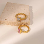 Lade das Bild in den Galerie-Viewer, Vintage Ring Gold Damen CZ Stone French Design - Vintage

